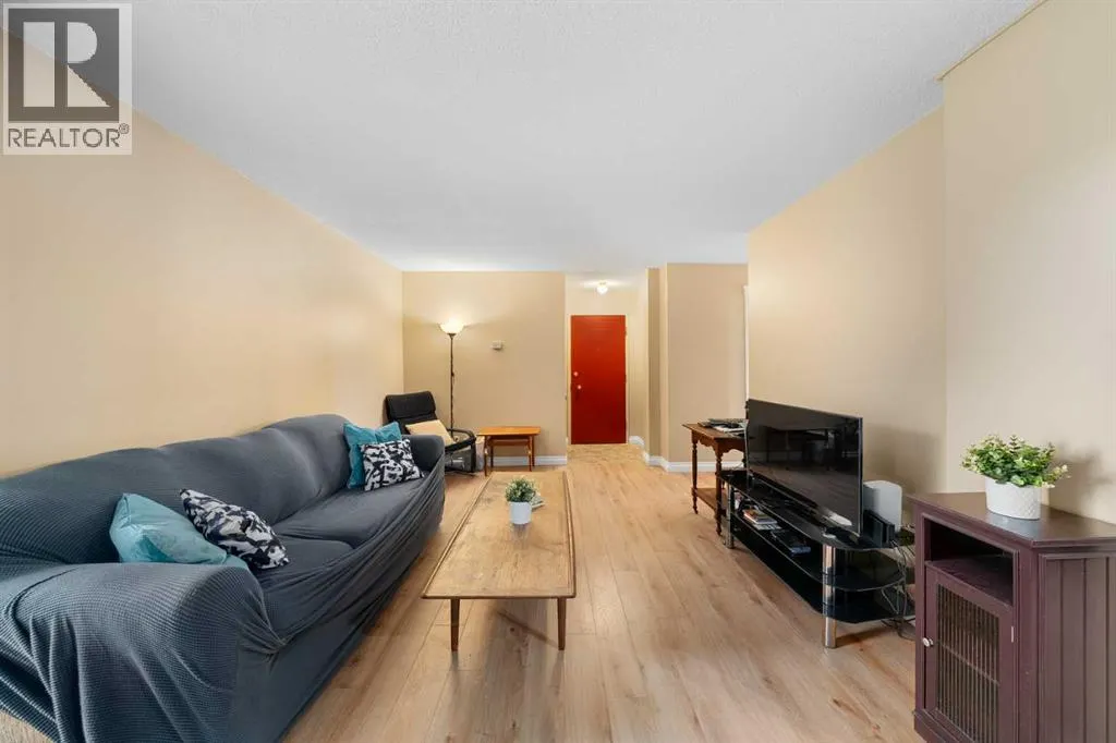 101, 504 Cedar Crescent SW