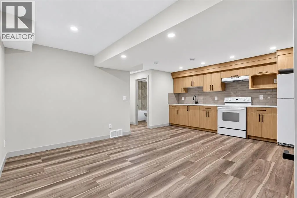 62 Templeson Crescent NE