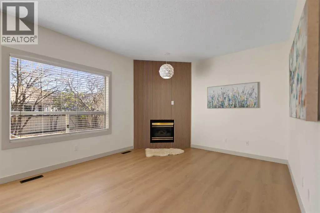 180 Woodside Road NW