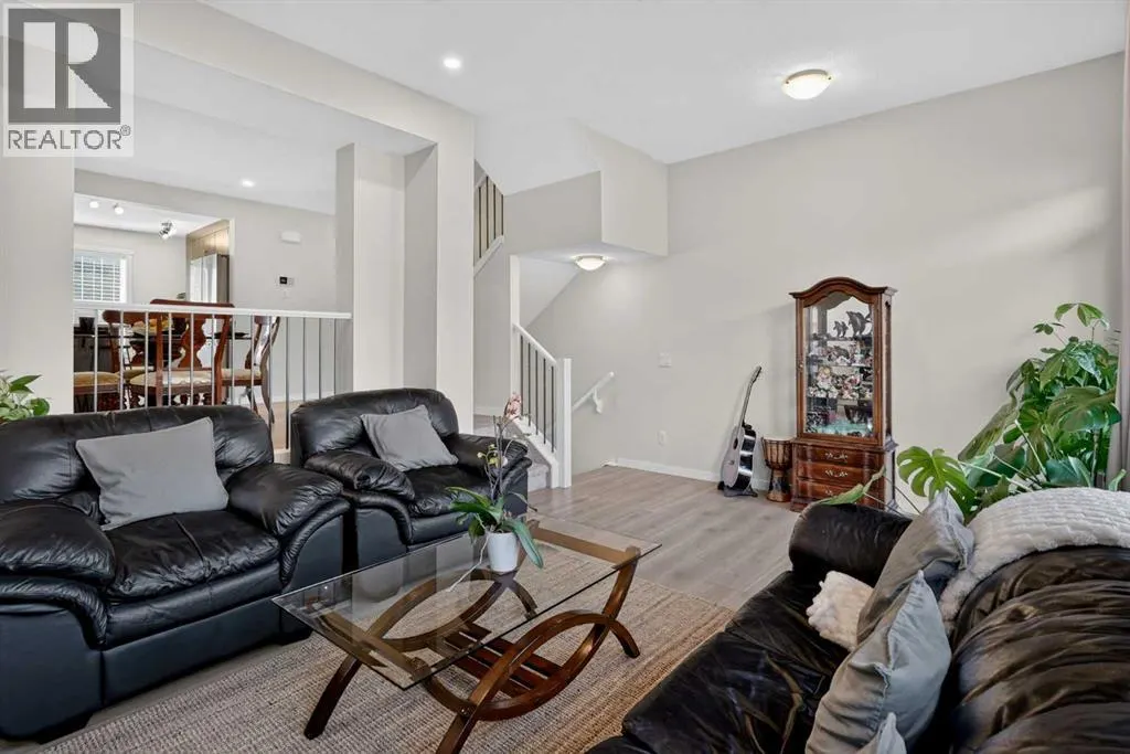 206 Cranbrook Square SE