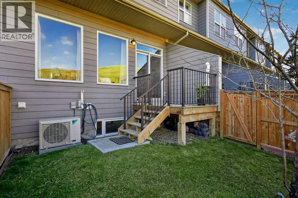 206 Cranbrook Square SE
