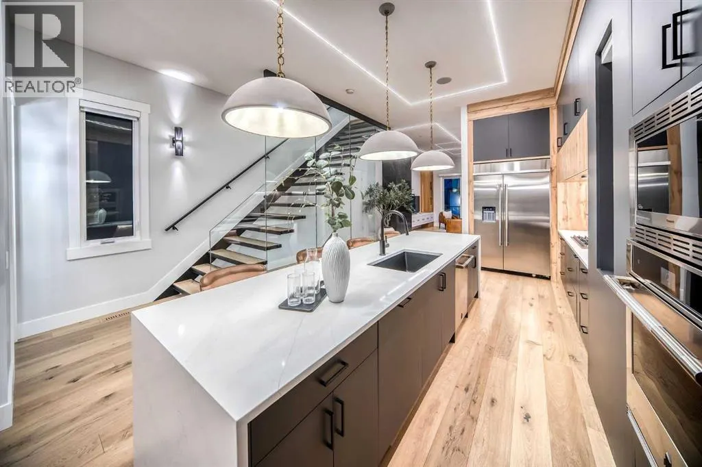 1904 13 Street SW