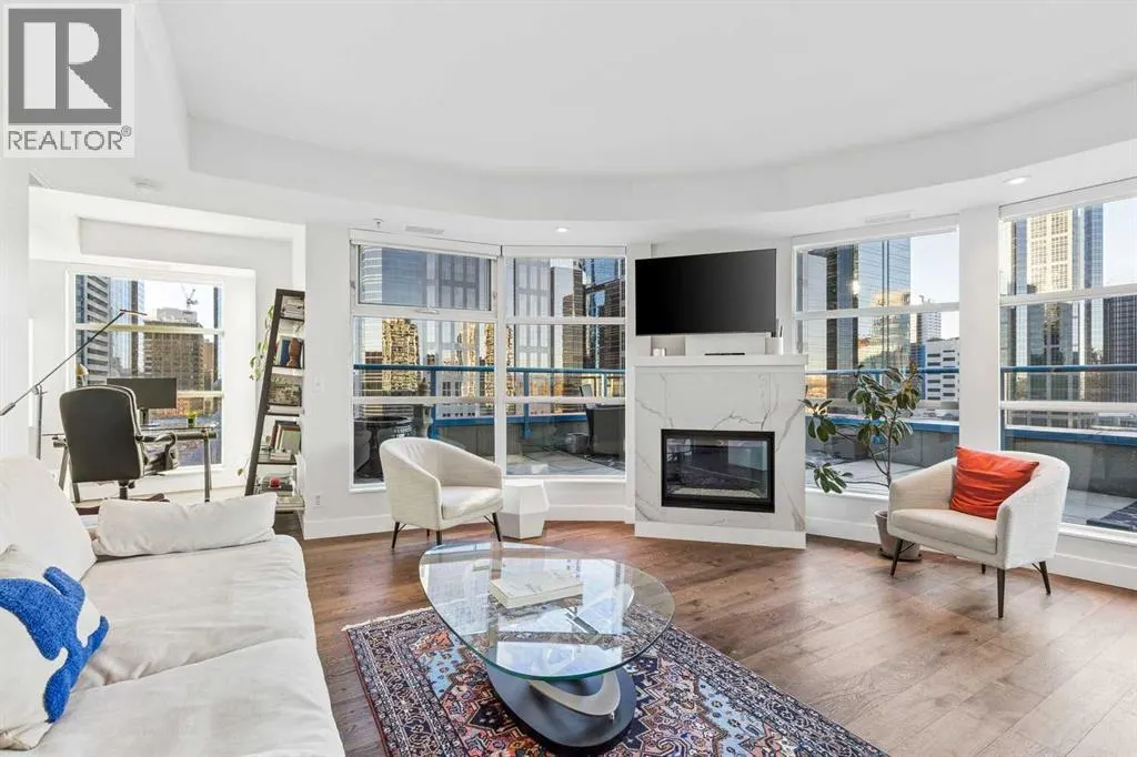 1005, 205 Riverfront Avenue SW