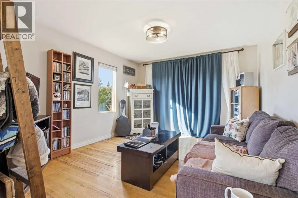 148 Crescent Road