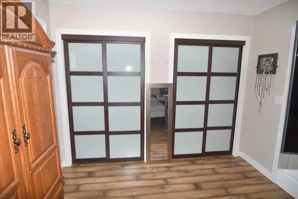 100 Coach Manor Rise SW