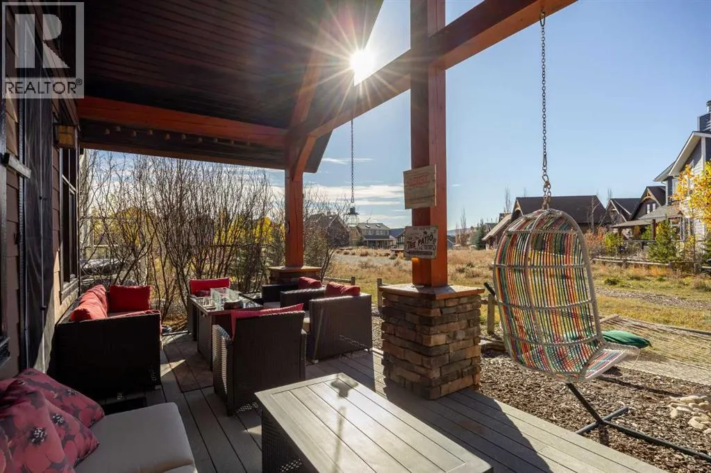 233 Cottage Club Crescent