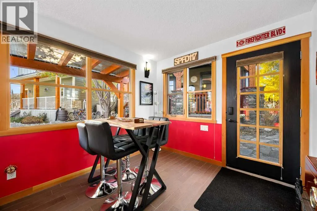 233 Cottage Club Crescent