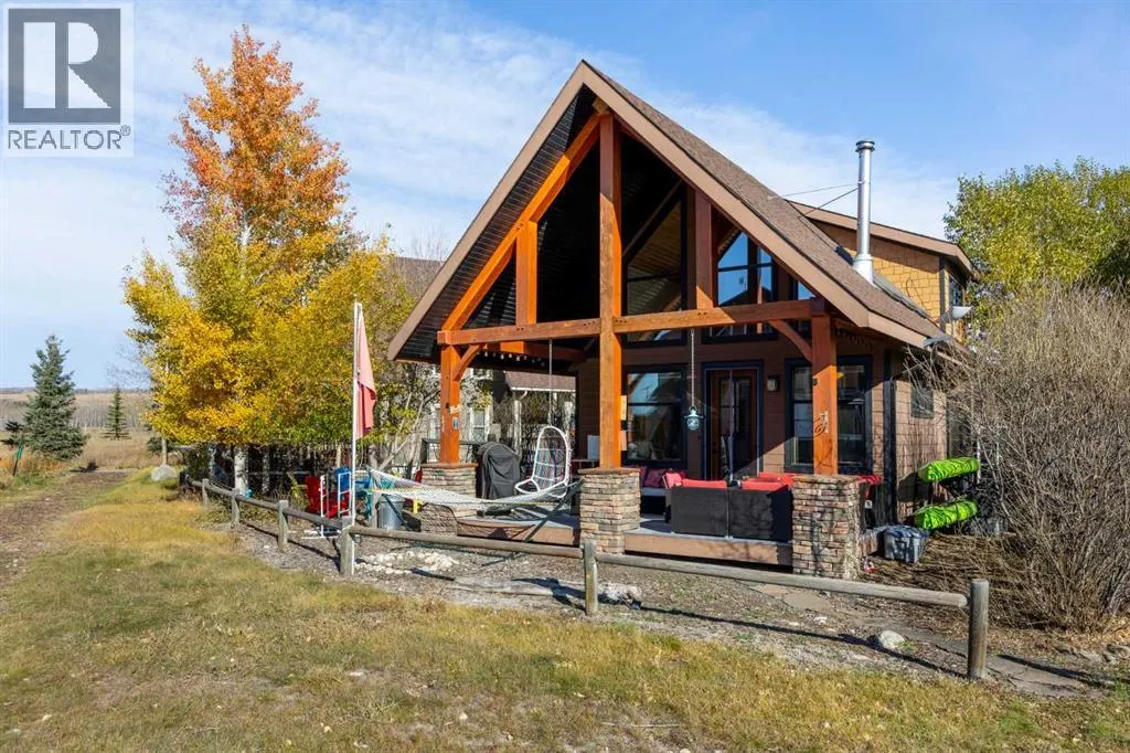 233 Cottage Club Crescent