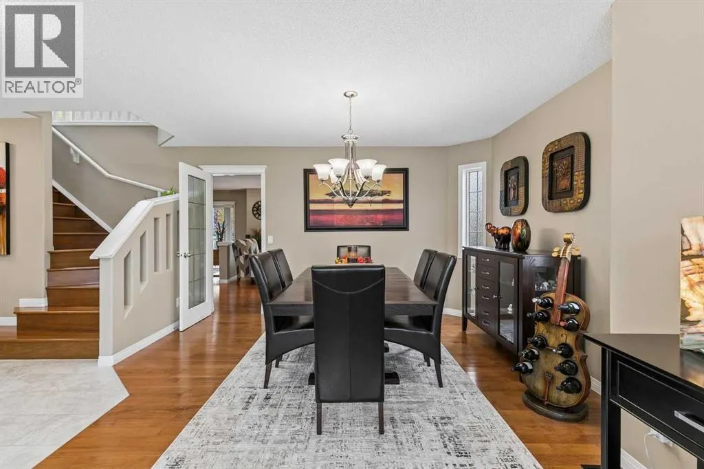 278 Douglasdale Point SE