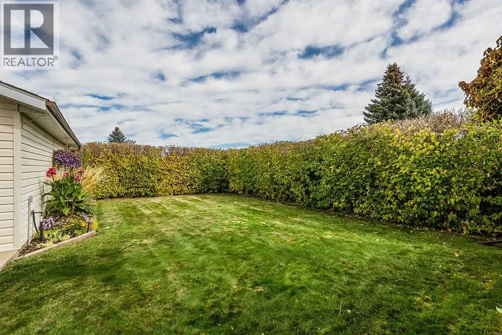 46 Ross Haven Place SE