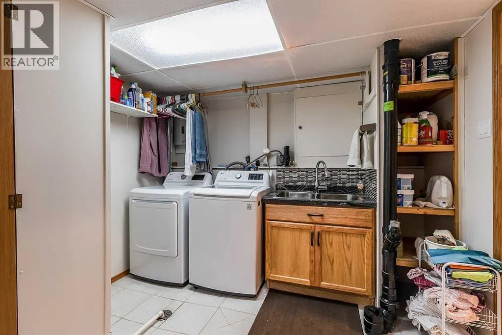 46 Ross Haven Place SE