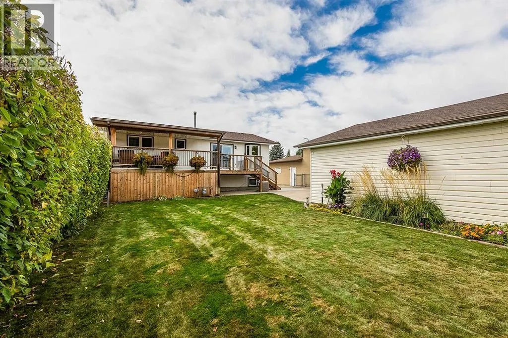 46 Ross Haven Place SE