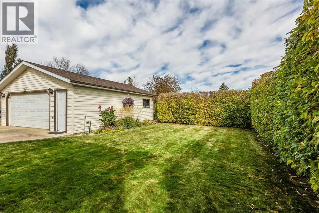 46 Ross Haven Place SE