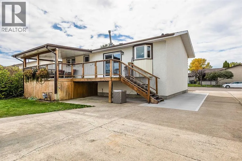 46 Ross Haven Place SE