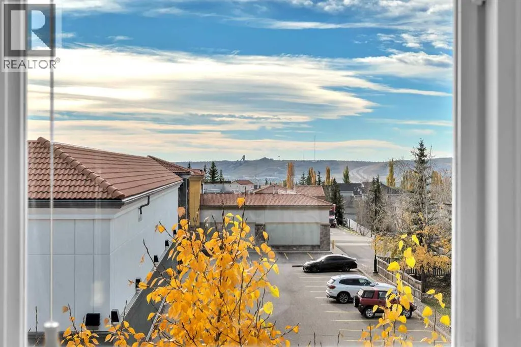 60 Tuscany Court NW