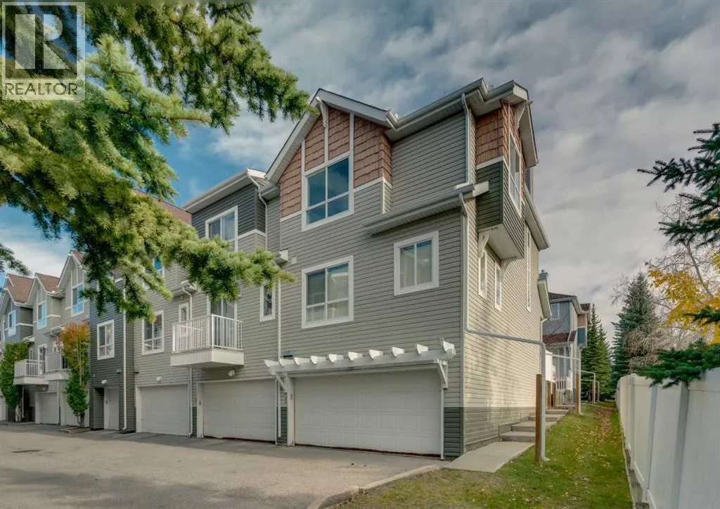 60 Tuscany Court NW