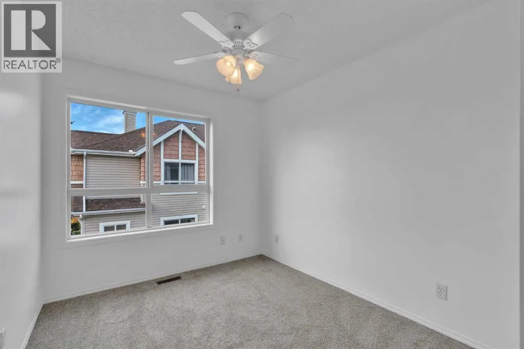 60 Tuscany Court NW