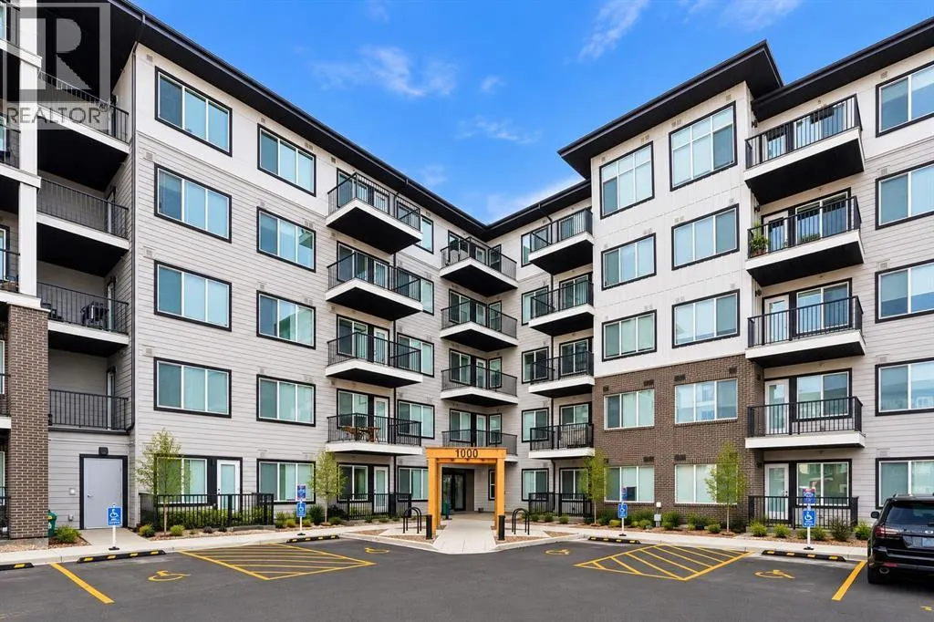 1218, 395 Skyview Parkway NE