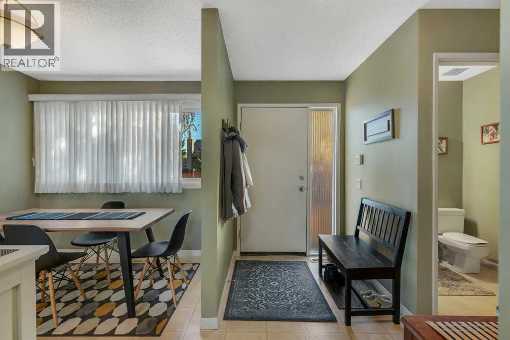 92, 2300 Oakmoor Drive SW