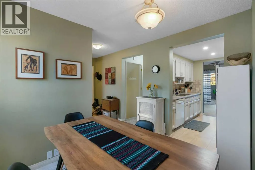 92, 2300 Oakmoor Drive SW