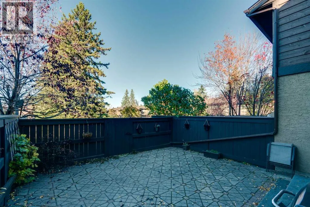 92, 2300 Oakmoor Drive SW