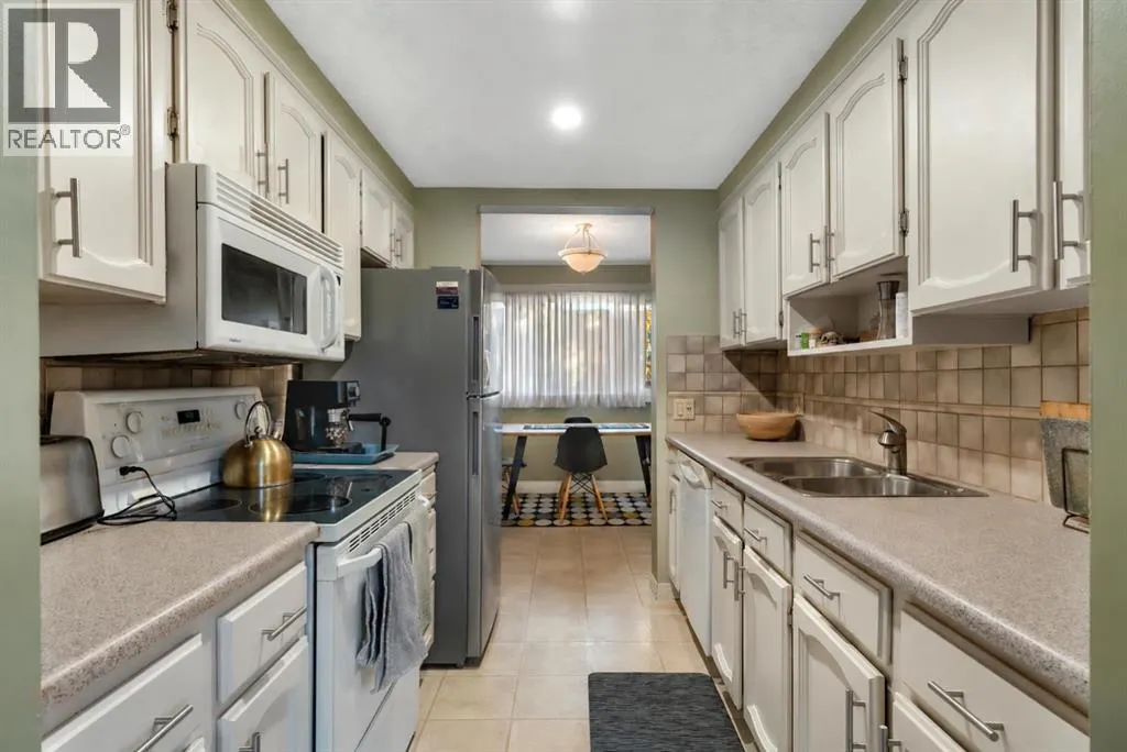 92, 2300 Oakmoor Drive SW