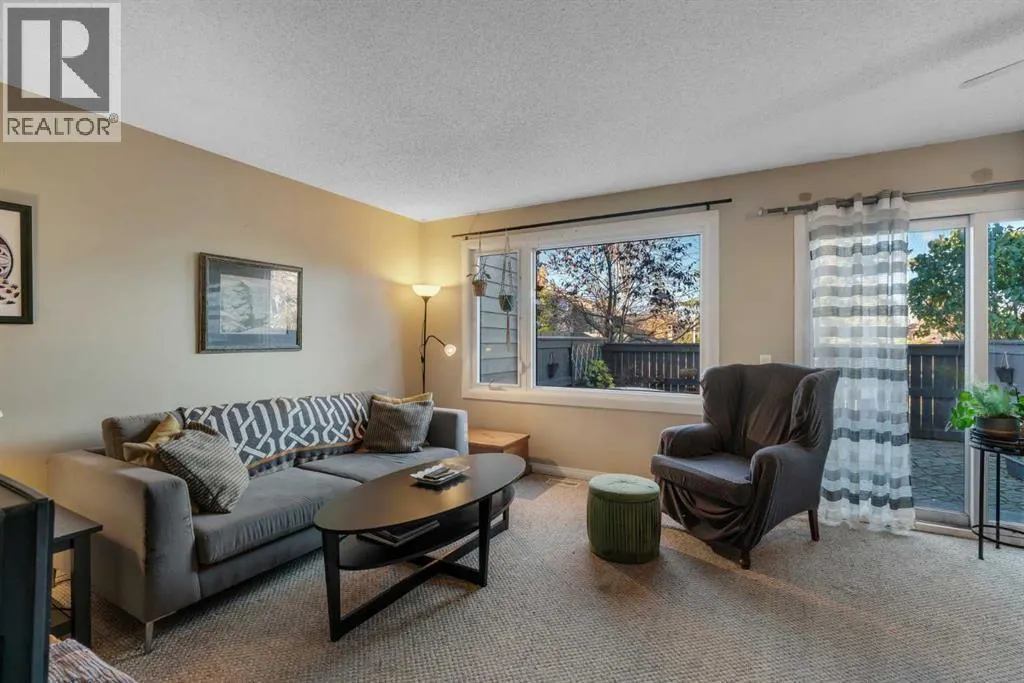 92, 2300 Oakmoor Drive SW