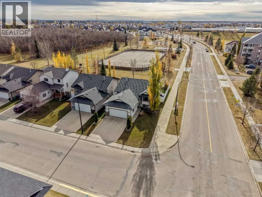 272 Jennings Crescent