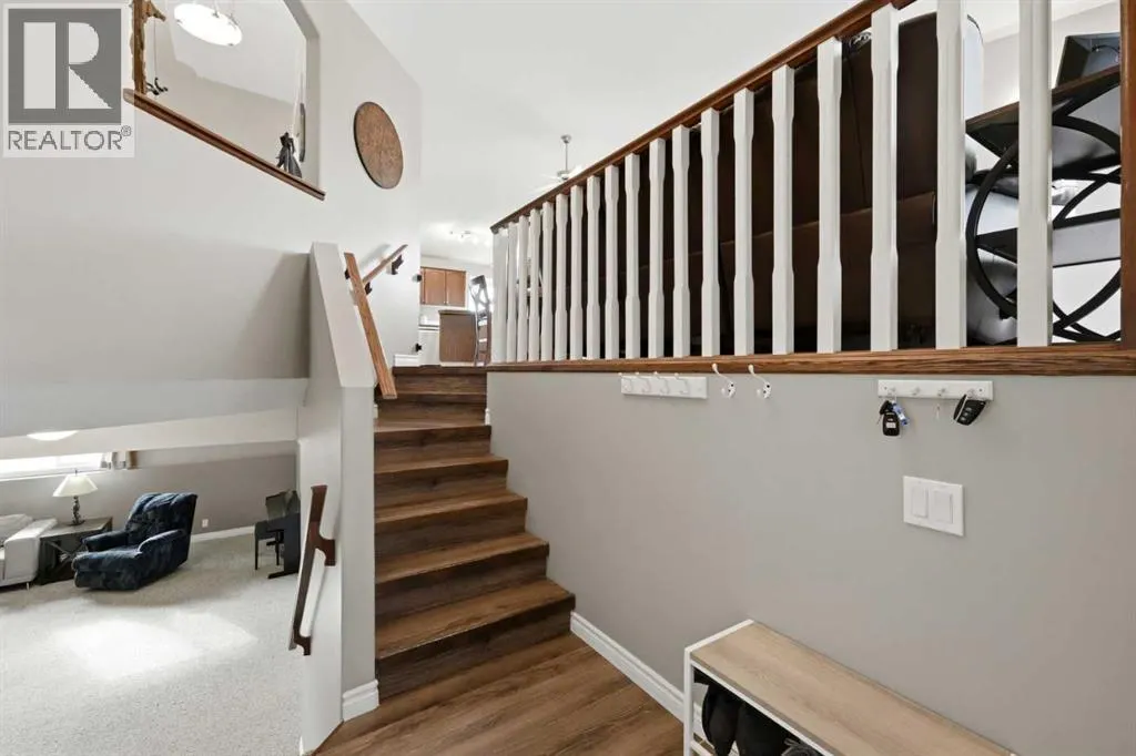 272 Jennings Crescent