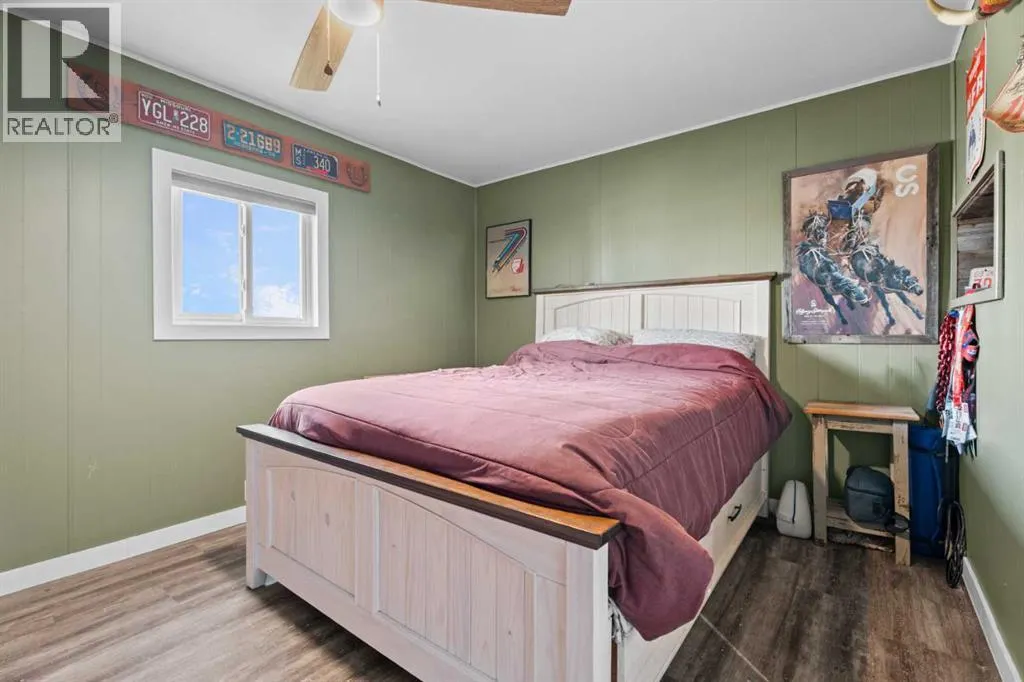 210 royalties Crescent