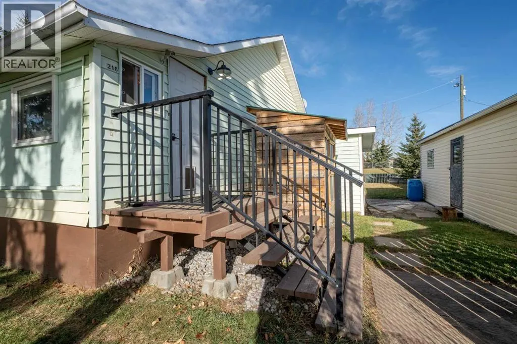 210 royalties Crescent