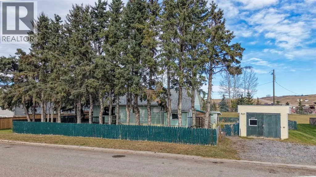 210 royalties Crescent