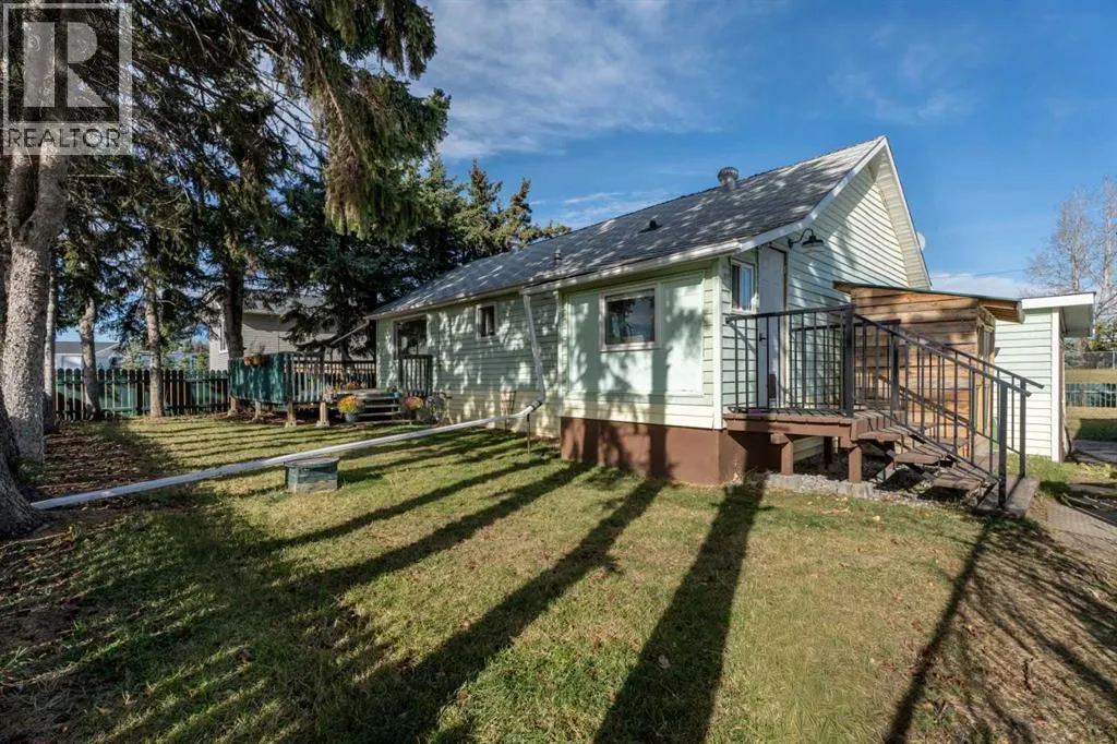 210 royalties Crescent