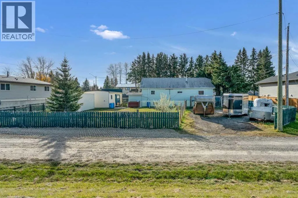 210 royalties Crescent