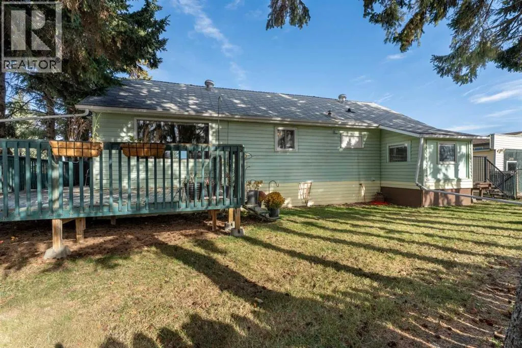 210 royalties Crescent