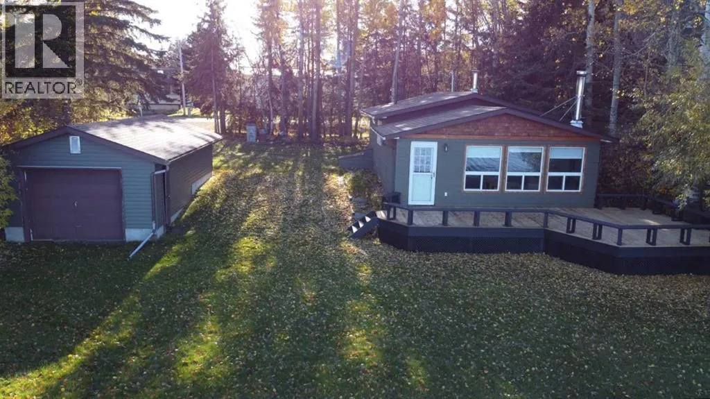 43 Lakeshore Drive