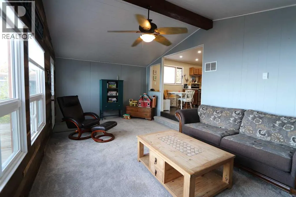 43 Lakeshore Drive