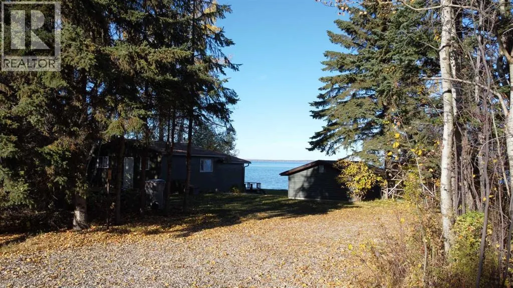43 Lakeshore Drive