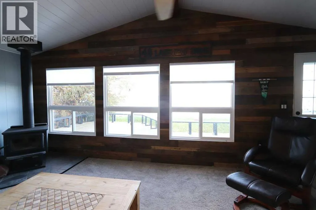 43 Lakeshore Drive