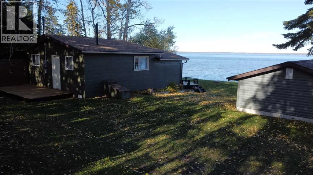 43 Lakeshore Drive