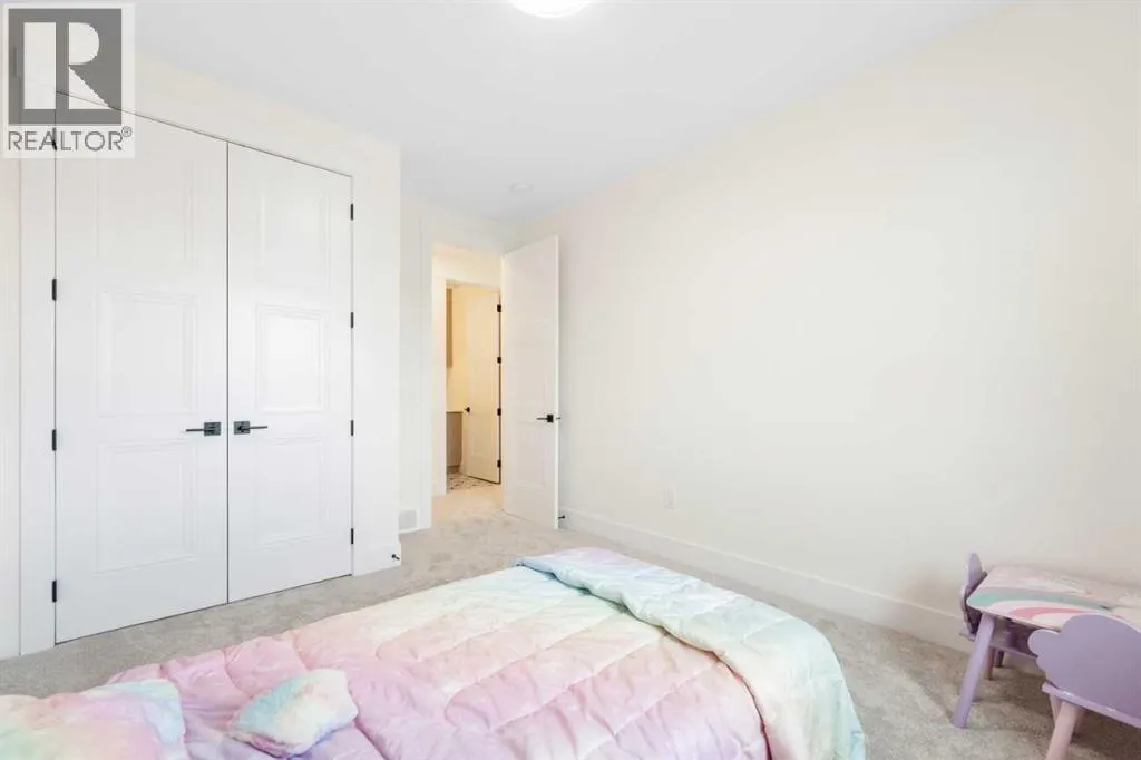335 Waterford Grove
