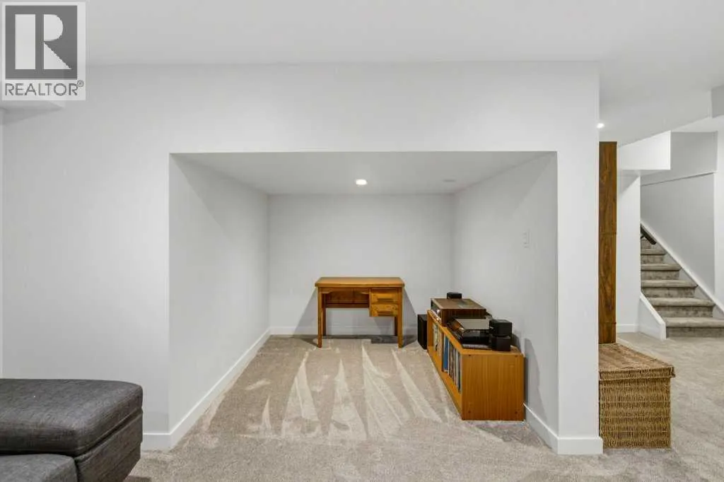 93 Downey Road