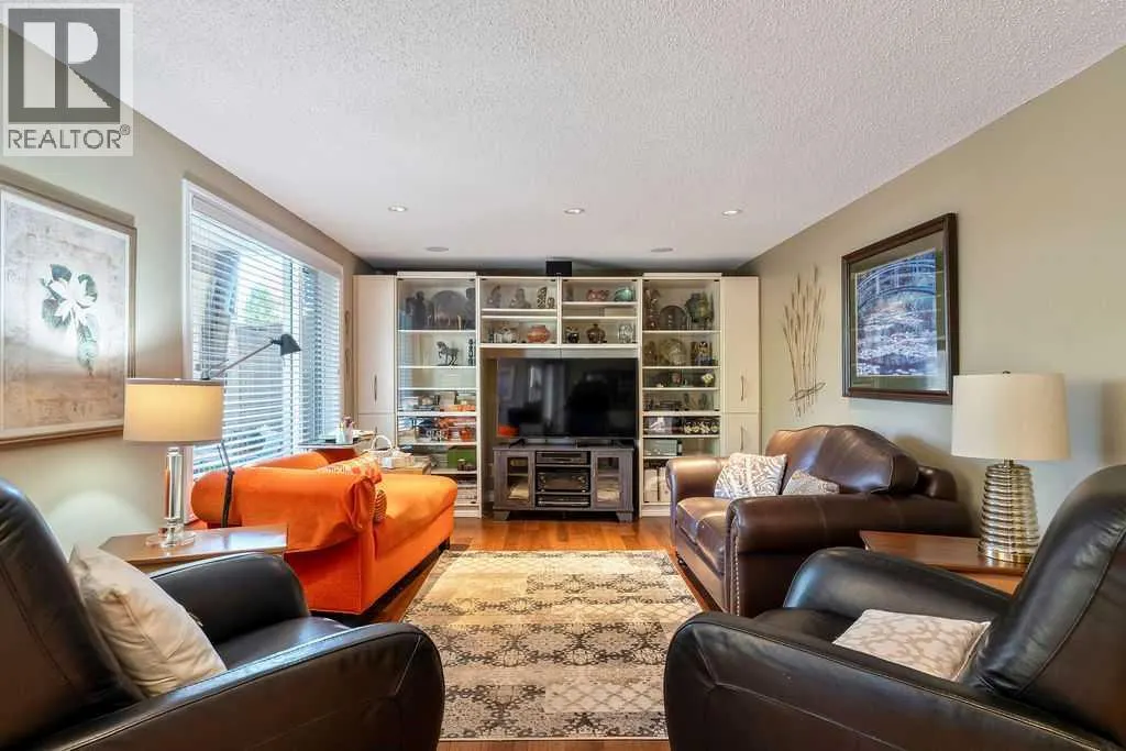 7 Springbank View SW