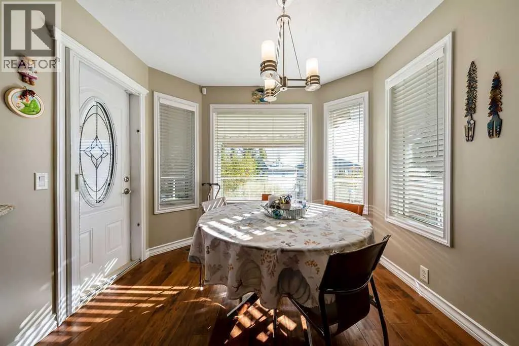 7 Springbank View SW