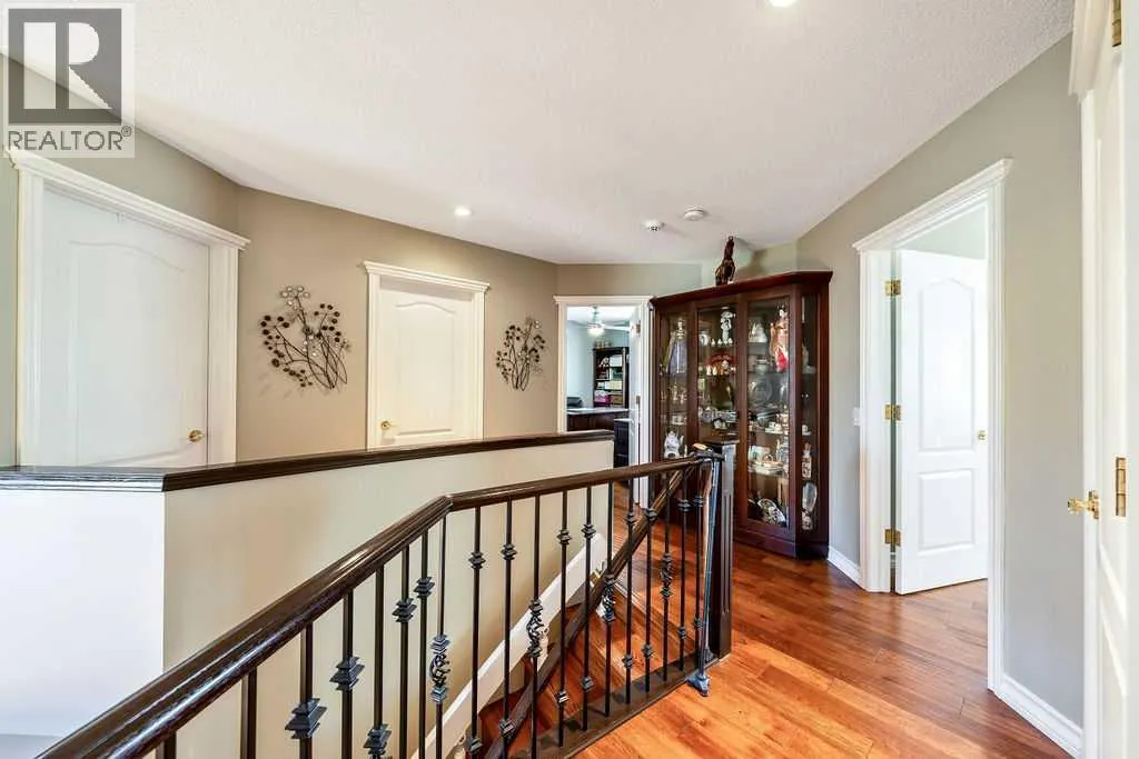 7 Springbank View SW