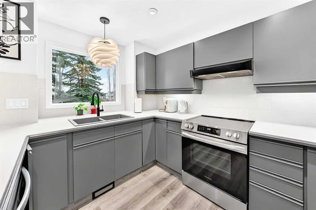 104 Christie Knoll Heights SW