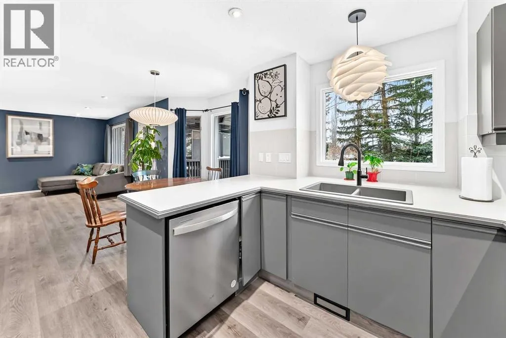 104 Christie Knoll Heights SW