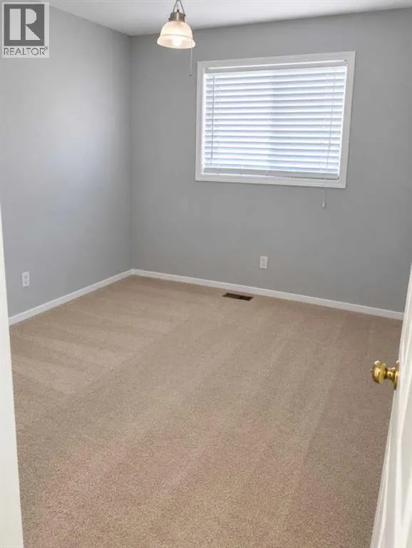 39 Tararidge Court NE