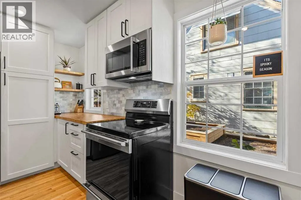 265 21 Avenue NE