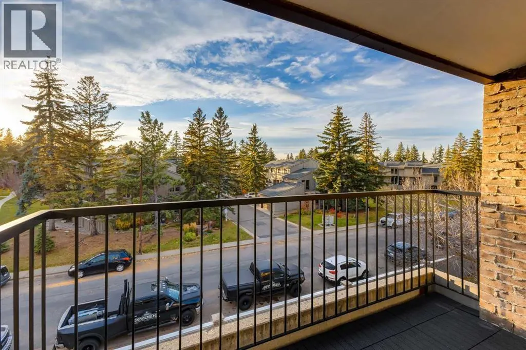 1402, 201 Braeglen Close SW